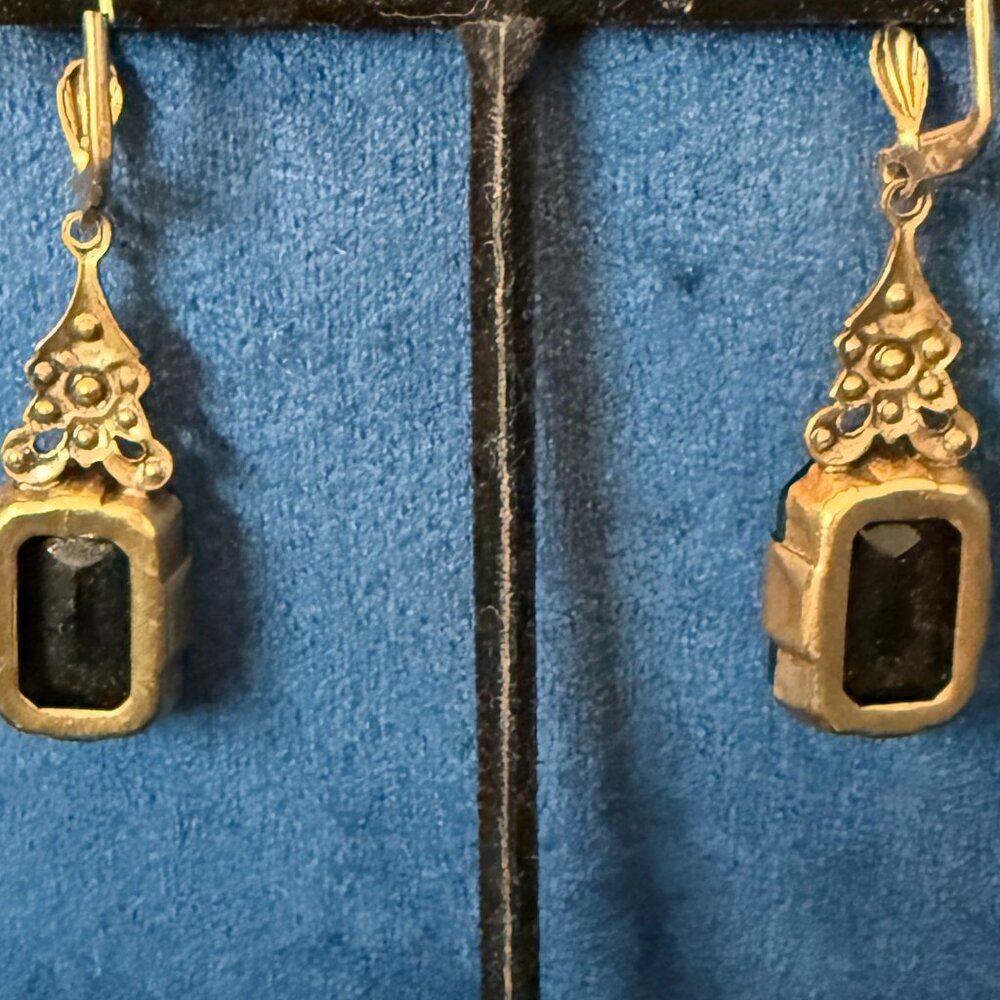 Vintage Classic Earrings Gold, Black & Pearl Earrings Holiday Special Occasion - Picture 4 of 8